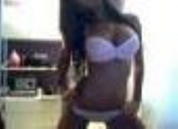 Naughty bi slut up for a night of fun